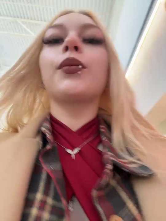 AngelinaTous