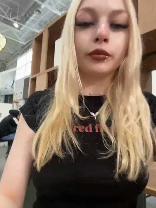 AngelinaTous