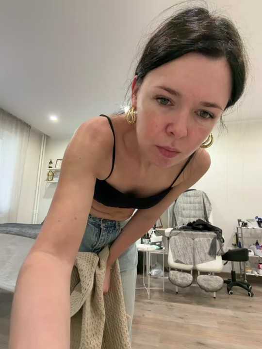 Anichka35