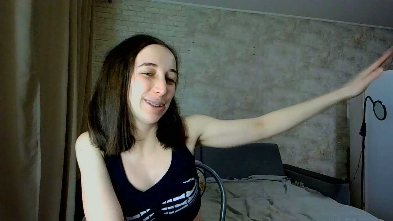 Anika_bloom