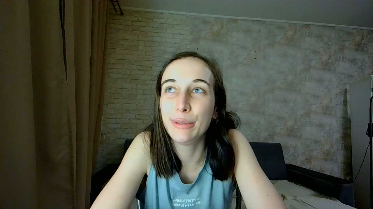 Anika_bloom cam recording