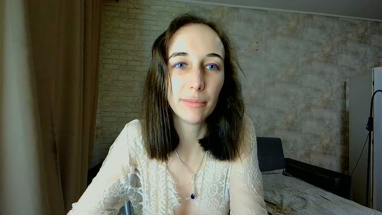 Anika_bloom