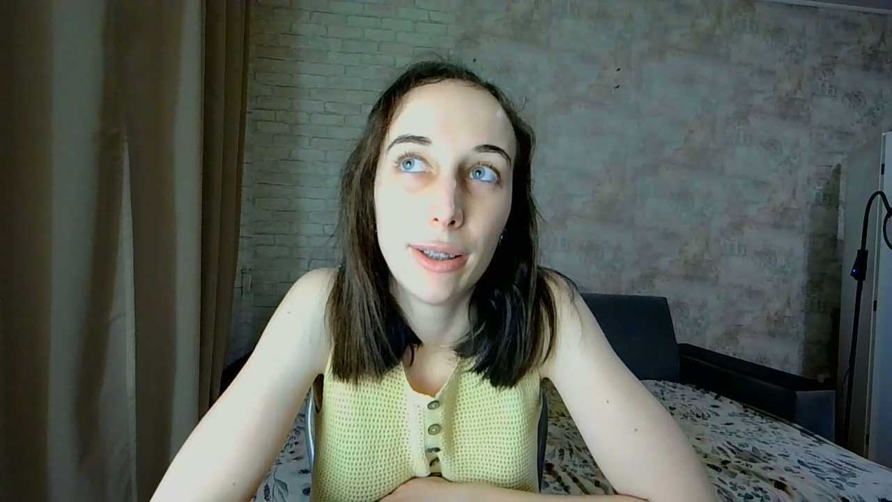 Anika_bloom cam recording