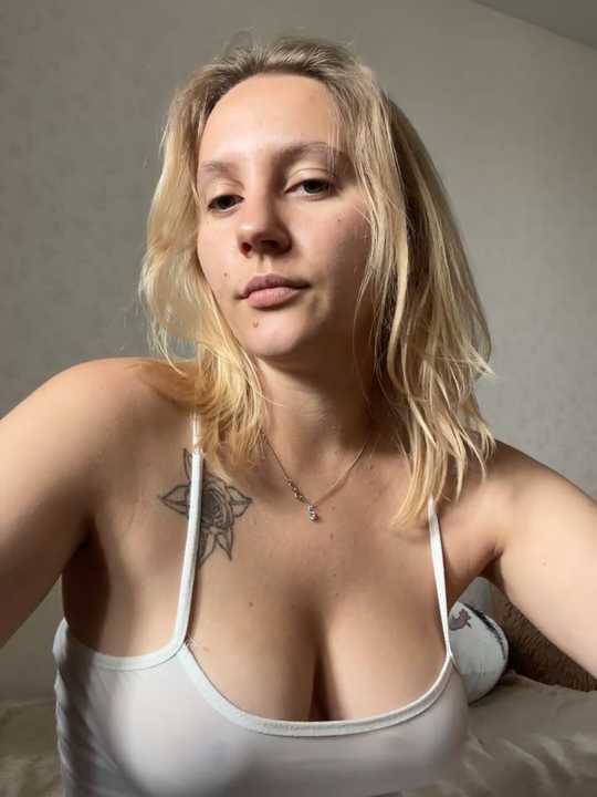 Ann_first_kiss