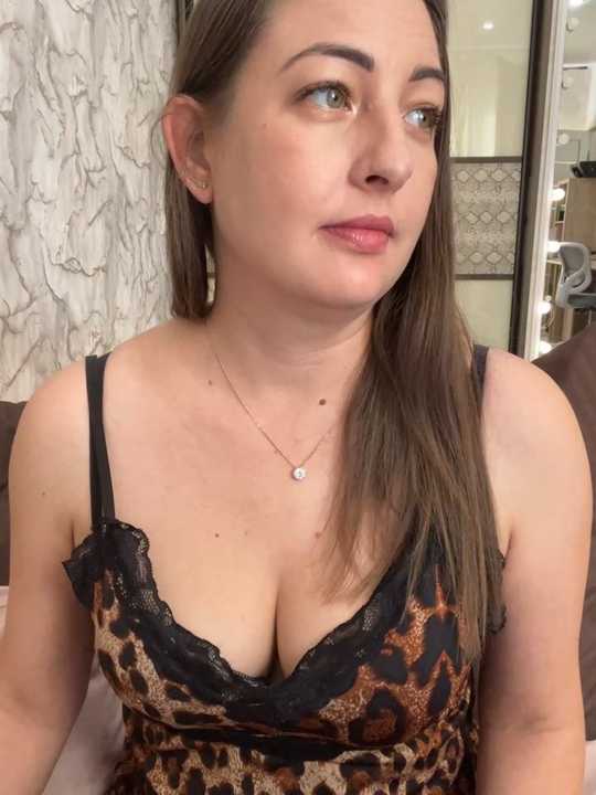 AnnaBri Stripchat recording – Oct 13, 2026