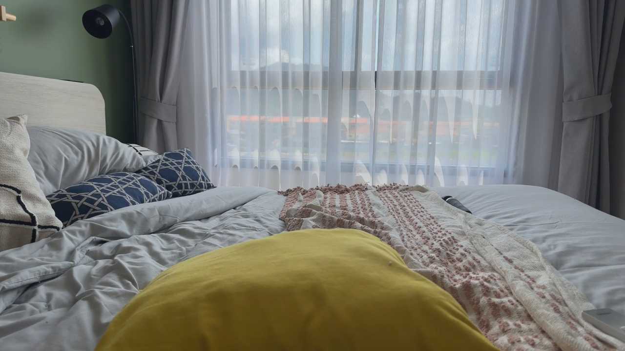 Anna_Six