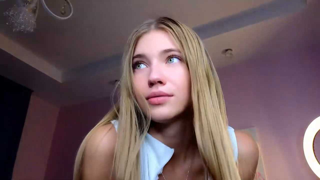 AnneFoxy Stripchat recording – Oct 21, 2026