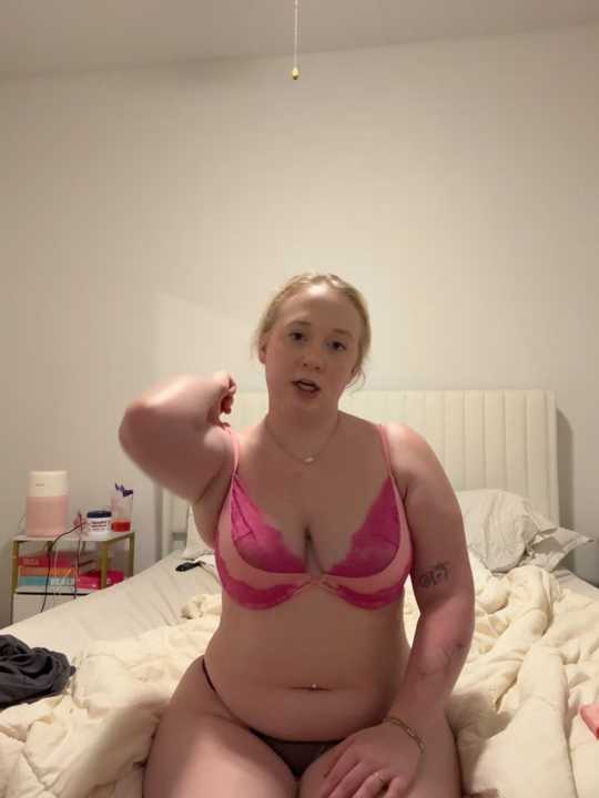 AnnieAscott