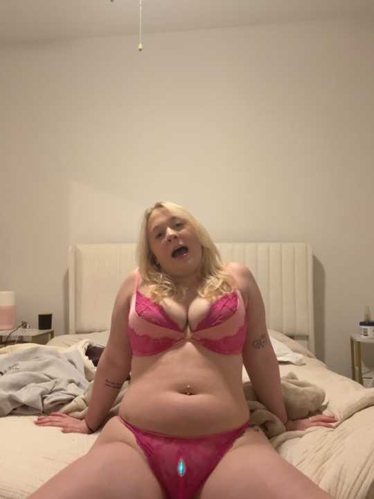 AnnieAscott Stripchat recording – Oct 25, 2026