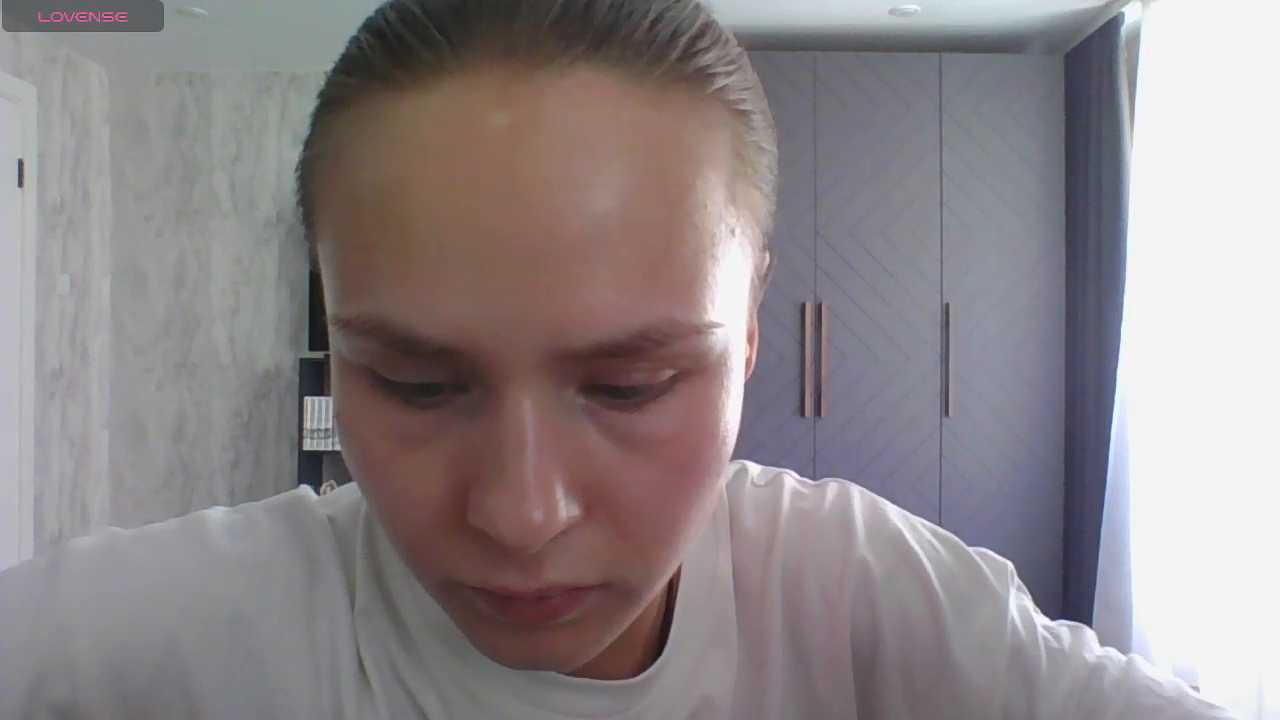 Annie_Cohn