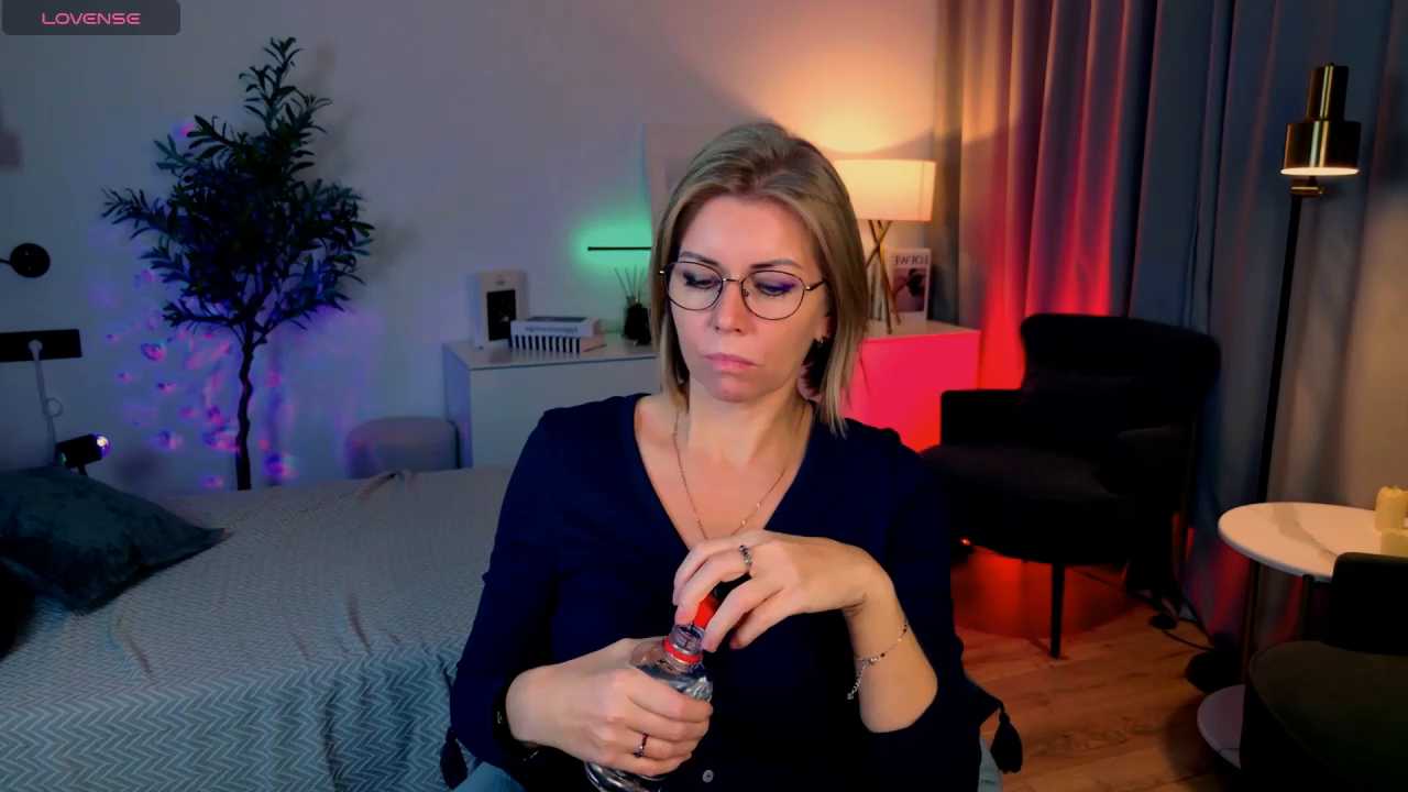 Annie_Light cam recording