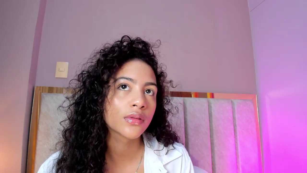 AntonellaHall_
