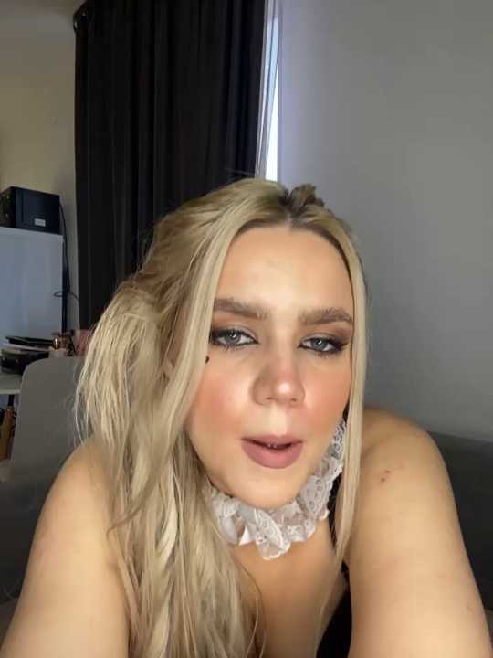 April_Purr cam recording
