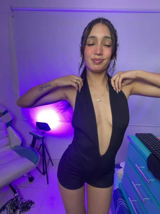 Arianna_Toro__