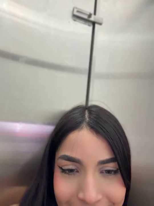 ArieliciousXXX Stripchat recording – Oct 19, 2026