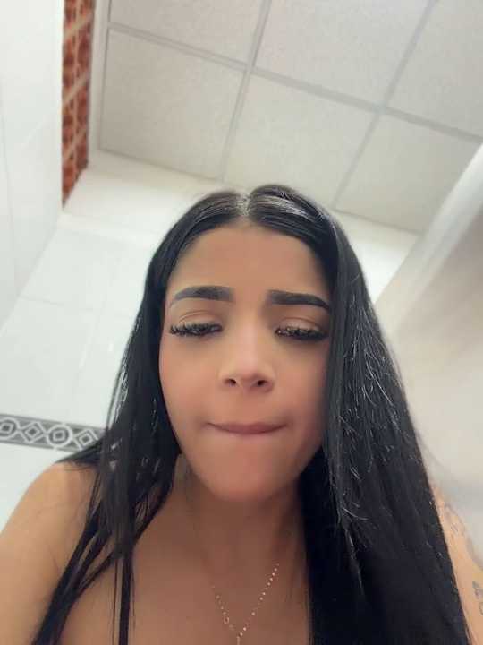 ArieliciousXXX cam recording