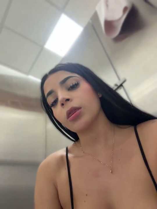 ArieliciousXXX cam recording
