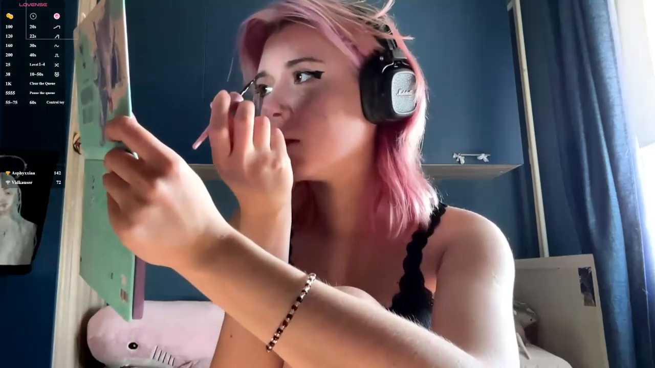 AueshaSimon cam recording