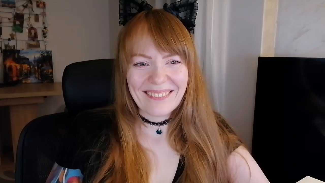 Aurora_Velvett_