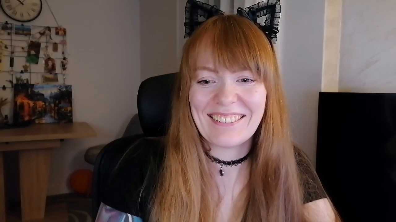 Aurora_Velvett_
