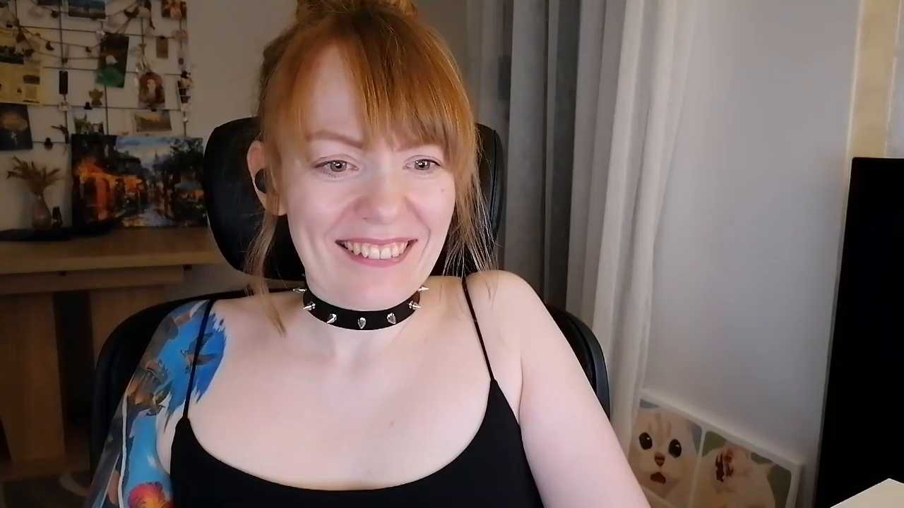 Aurora_Velvett_