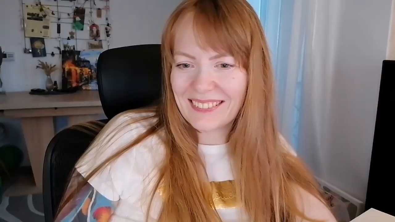 Aurora_Velvett_