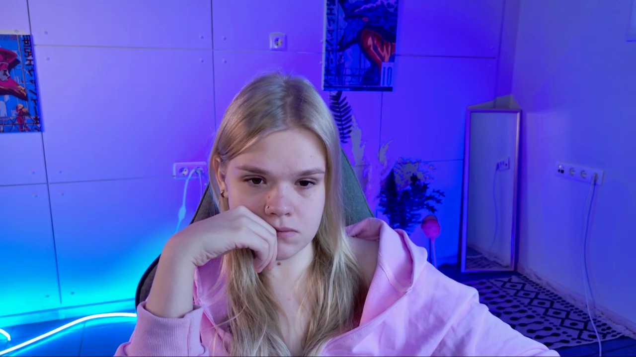 Aylin_kitty cam recording
