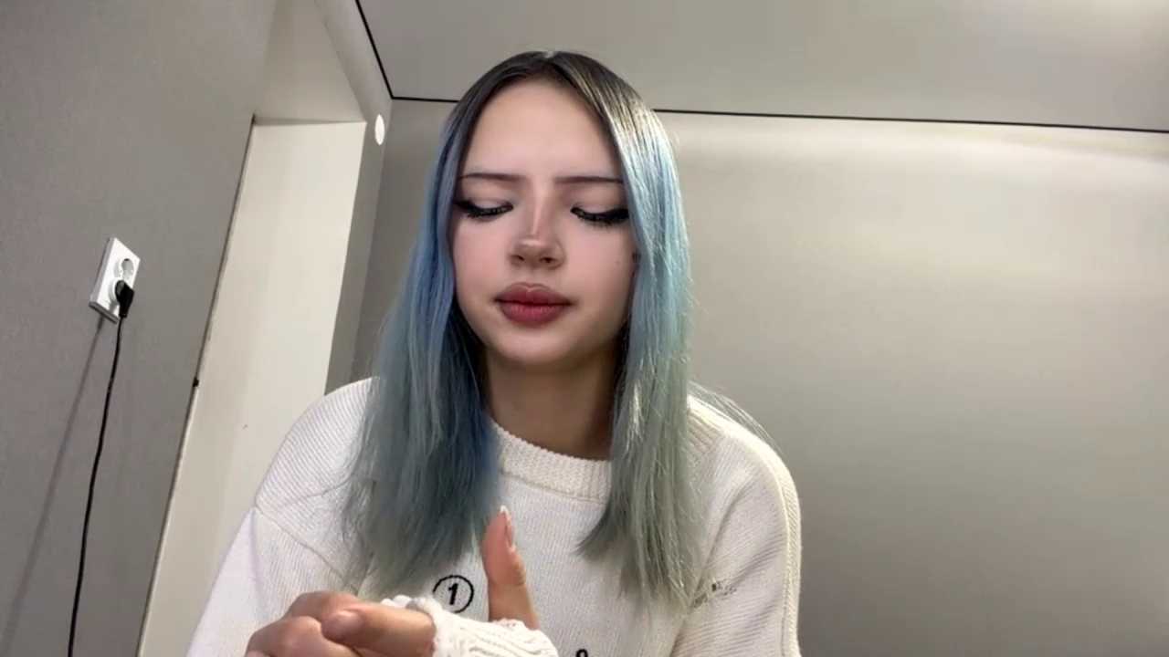AzzieWrighten
