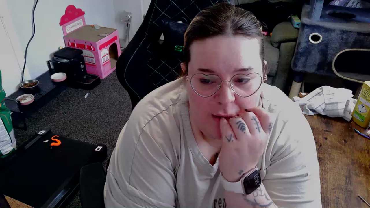 BBW-QUEENIE Stripchat recording – Oct 25, 2026