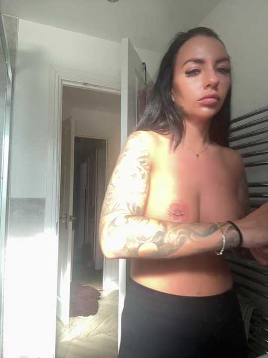BELLABLACKXUK cam recording