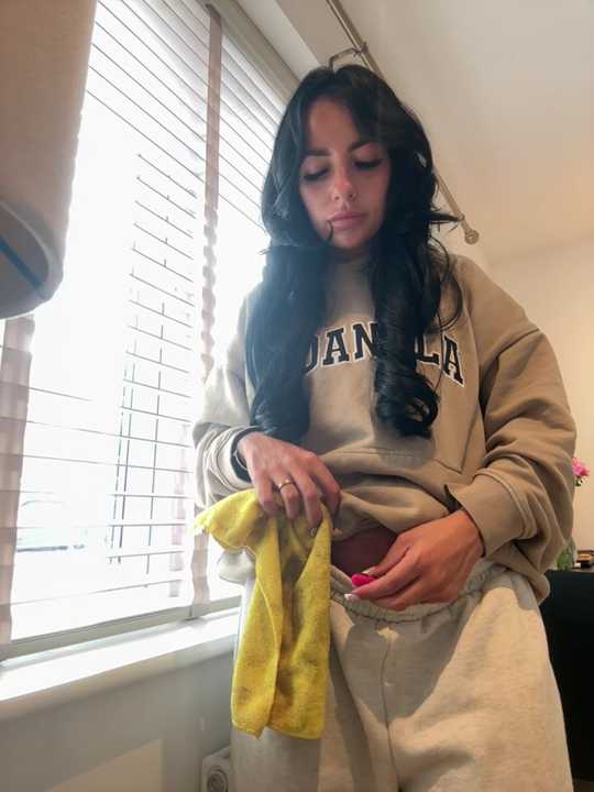 BELLABLACKXUK cam recording