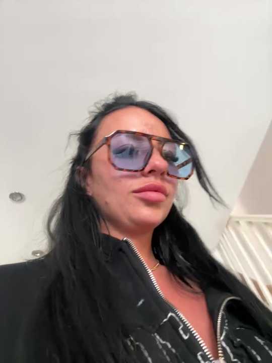BELLABLACKXUK