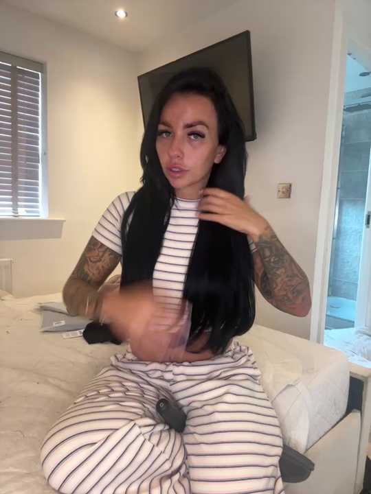 BELLABLACKXUK
