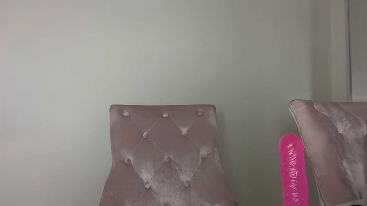 BIGBOOTYELLIEXXX Stripchat recording – Oct 21, 2026