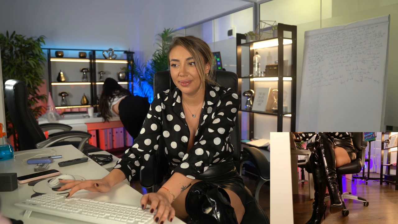 BabesGoWild cam recording