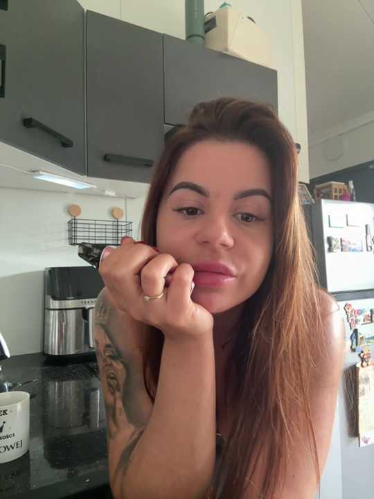 BabyFaceMia cam recording