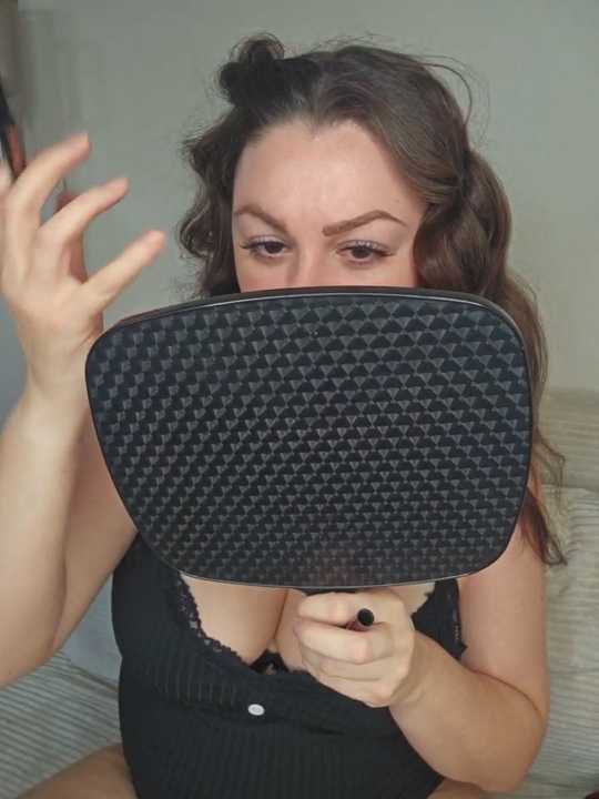 BaddieBellaUK Stripchat recording – Oct 25, 2026