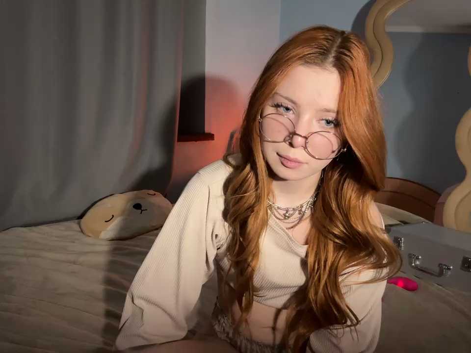 Bambi_shy_doll cam recording