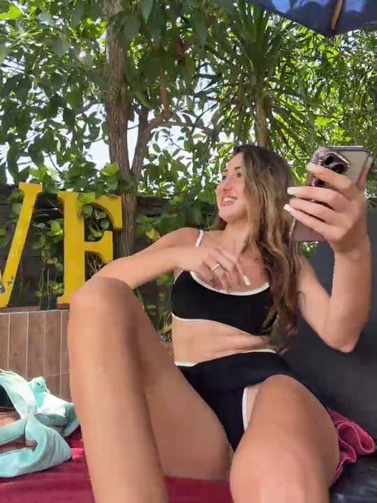 Bella-Grace Stripchat recording – Oct 29, 2026