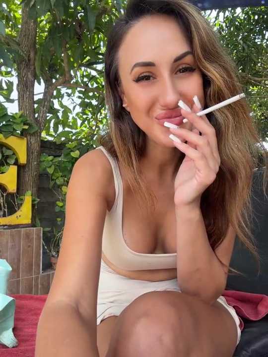 Bella-Grace Stripchat recording – Oct 15, 2026