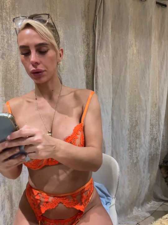 BellaGreenxo Stripchat recording – Oct 26, 2026