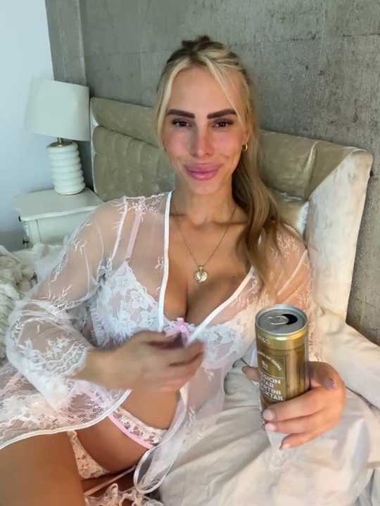 BellaGreenxo cam recording