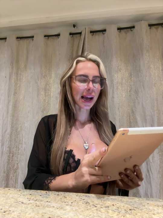 BellaGreenxo cam recording