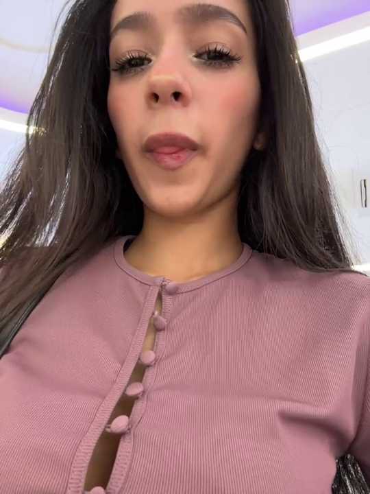 BellaTous Stripchat recording – Oct 24, 2026