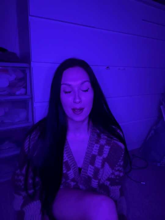 Bella_Luxe_ cam recording