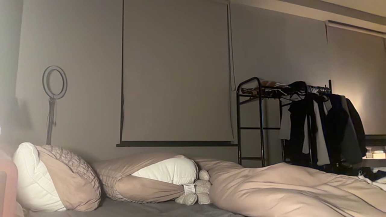Bellesweett Stripchat recording – Oct 25, 2026