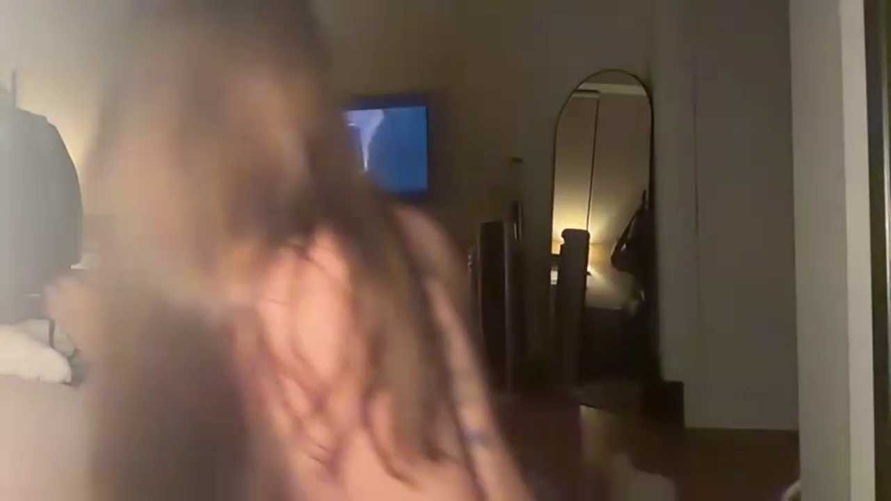 Bellesweett Stripchat recording – Oct 25, 2026