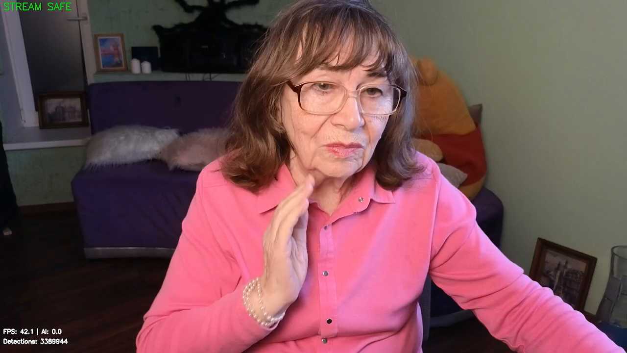 Betty_Brick cam recording