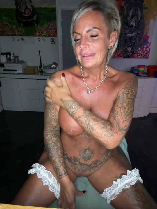 Big-Tits696969 cam recording
