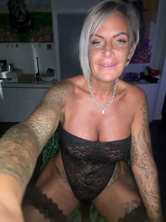 Big-Tits696969 cam recording